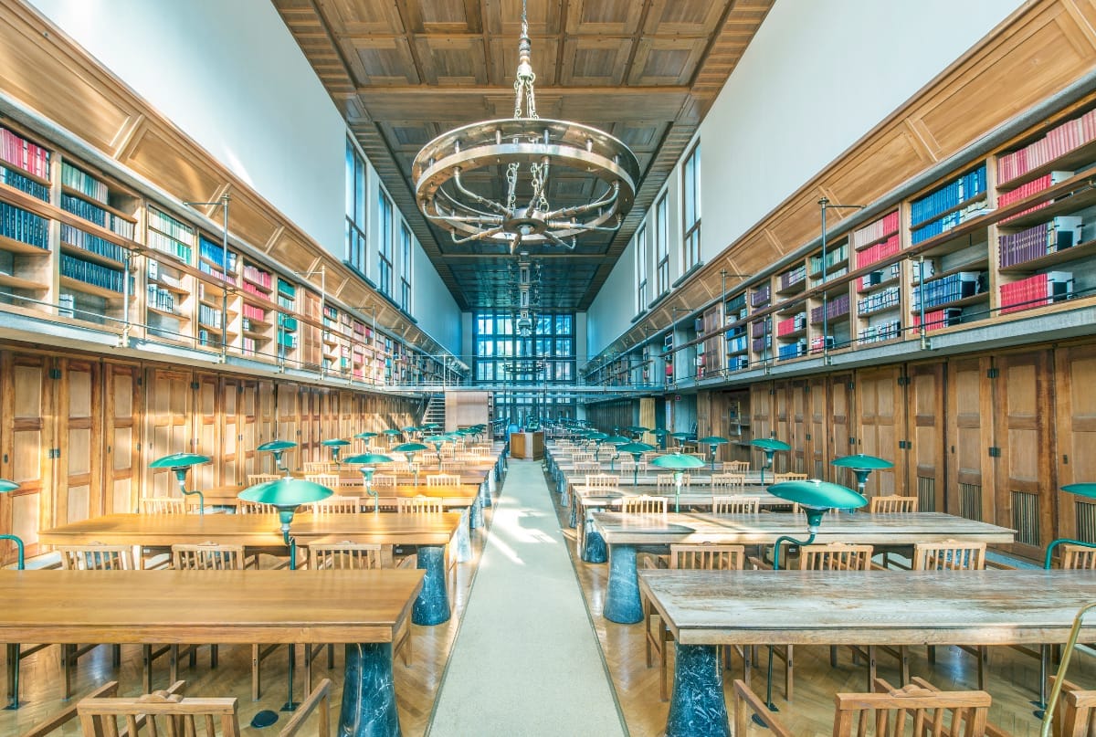 Why DAMs Are Perfect for Your Corporate Image Library